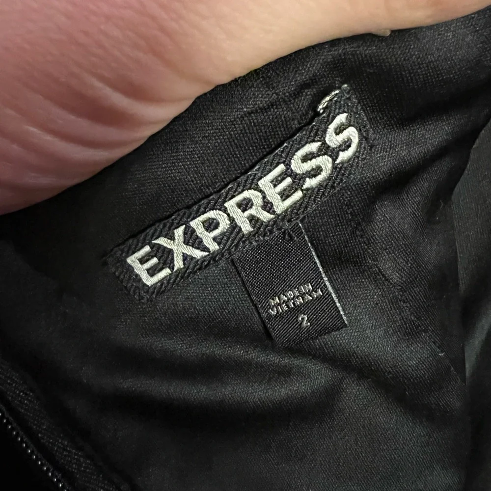 Mini skirt, Express - Picture 4 of 9